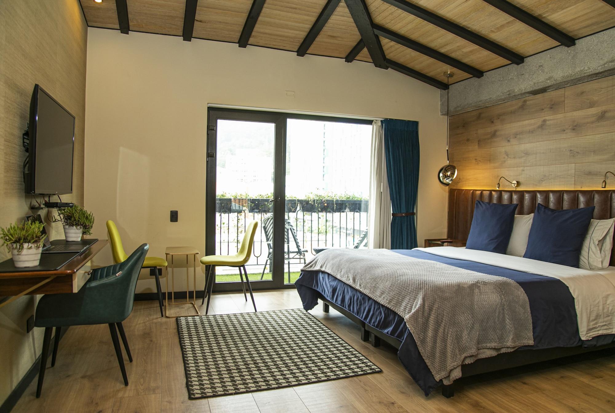 Viajero Bogota Hostel & Spa エクステリア 写真